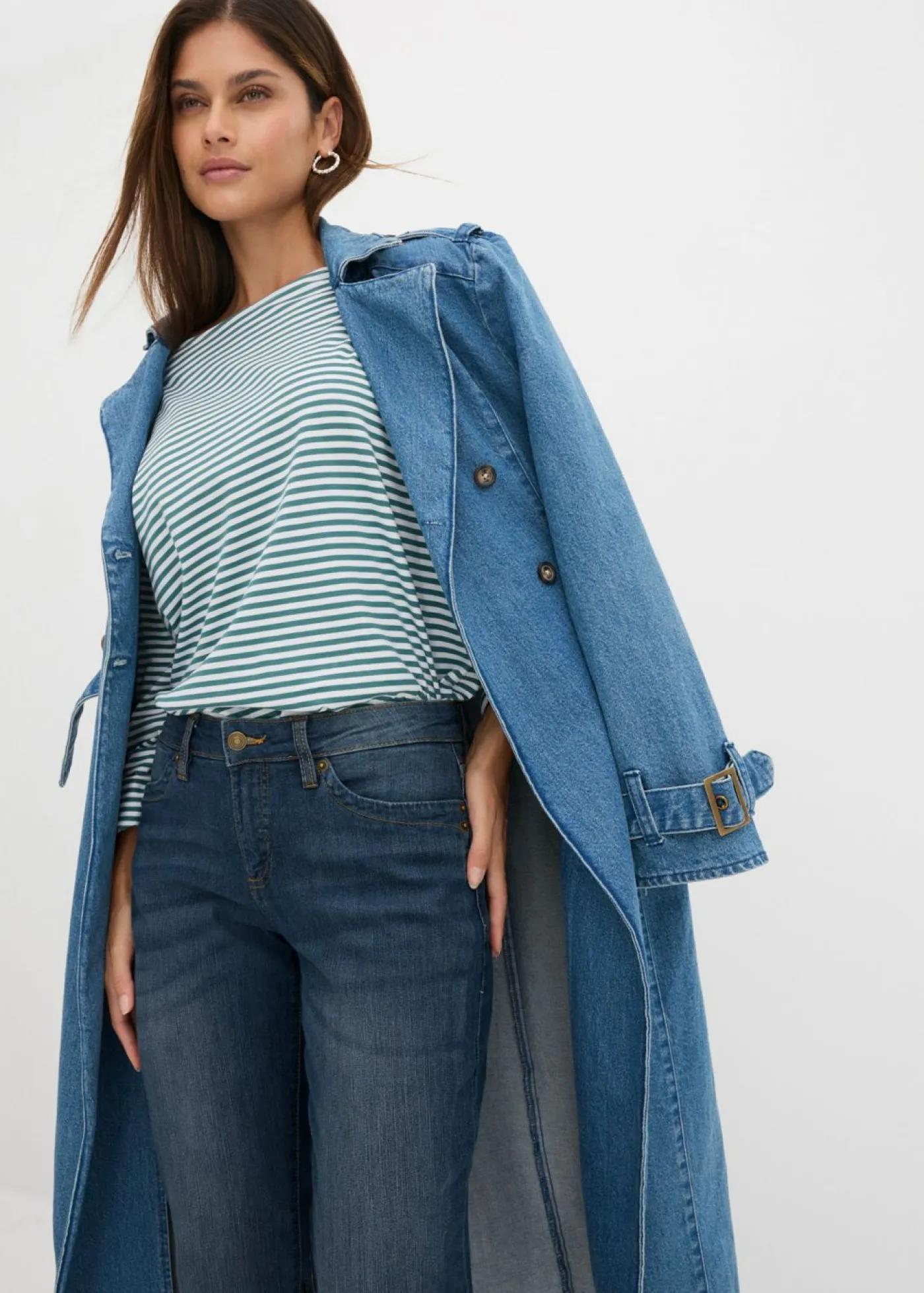 bonprix bonprix Vaqueros straight, mid waist, elásticos Azul marino desgastado