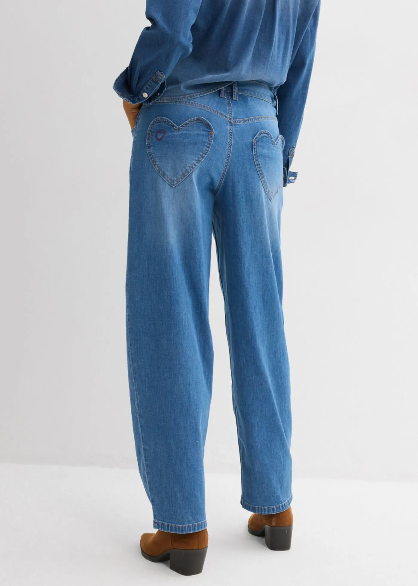 bonprix bonprix Vaqueros tipo barrel de talle alto azul claro denim usado Outlet