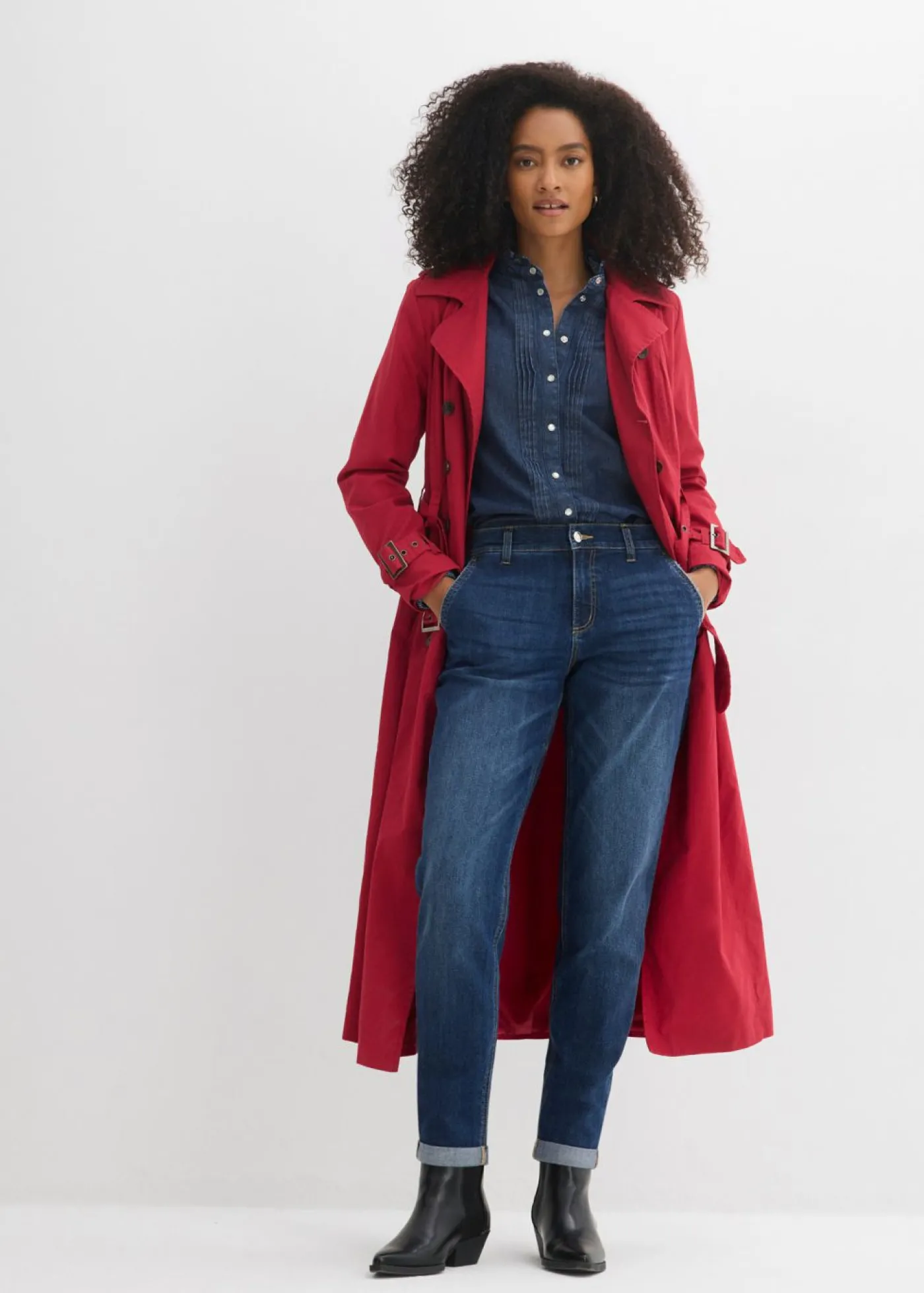 bonprix bonprix Vaqueros tipo boyfriend con talle medio y cinturilla elástica azul oscuro denim usado Outlet
