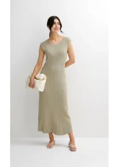 bonprix bonprix Vestido ajustado de punto de mezcla de viscosa Verde aceite Clearance