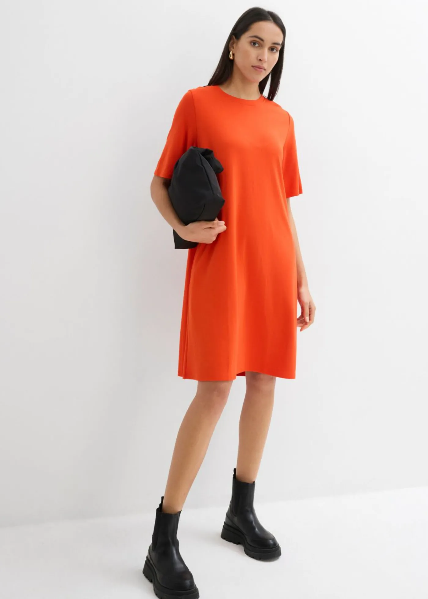 bonprix bonprix Vestido camisero con corte en A en mezcla de viscosa Rojo amapola Hot