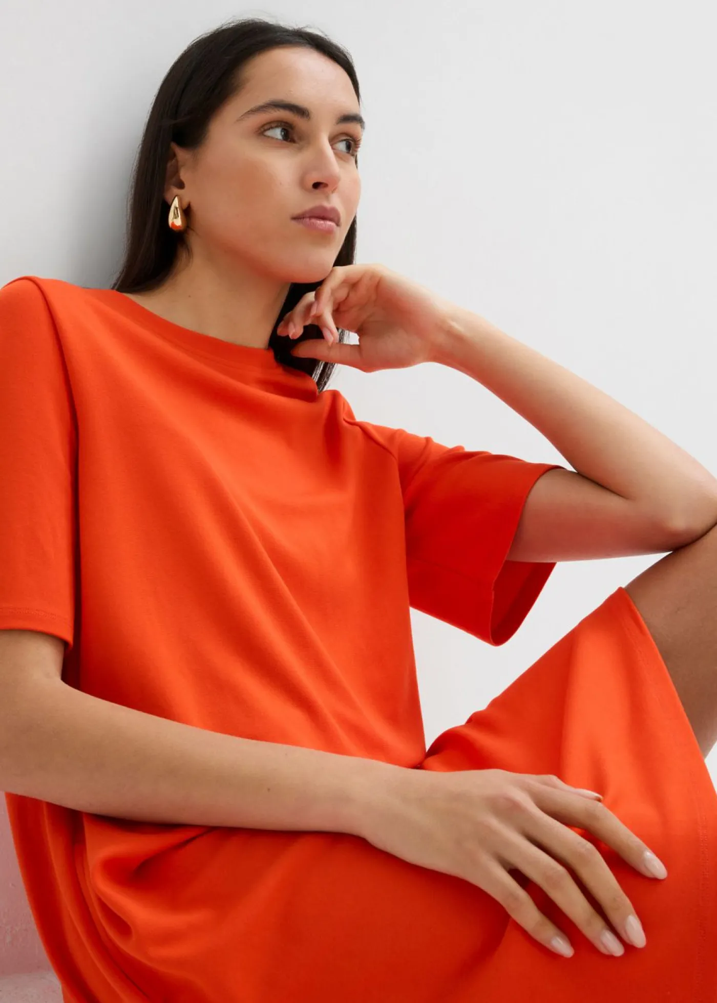 bonprix bonprix Vestido camisero con corte en A en mezcla de viscosa Rojo amapola Hot