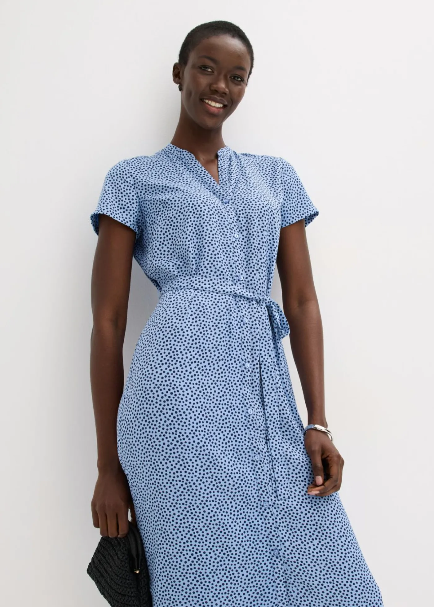 bonprix bonprix Vestido camisero con lunares azul provenzal/azul marino topos