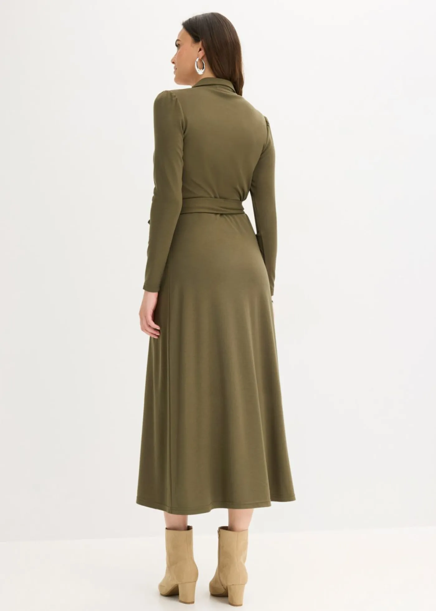 bonprix bonprix Vestido camisero con viscosa Verde oliva oscuro
