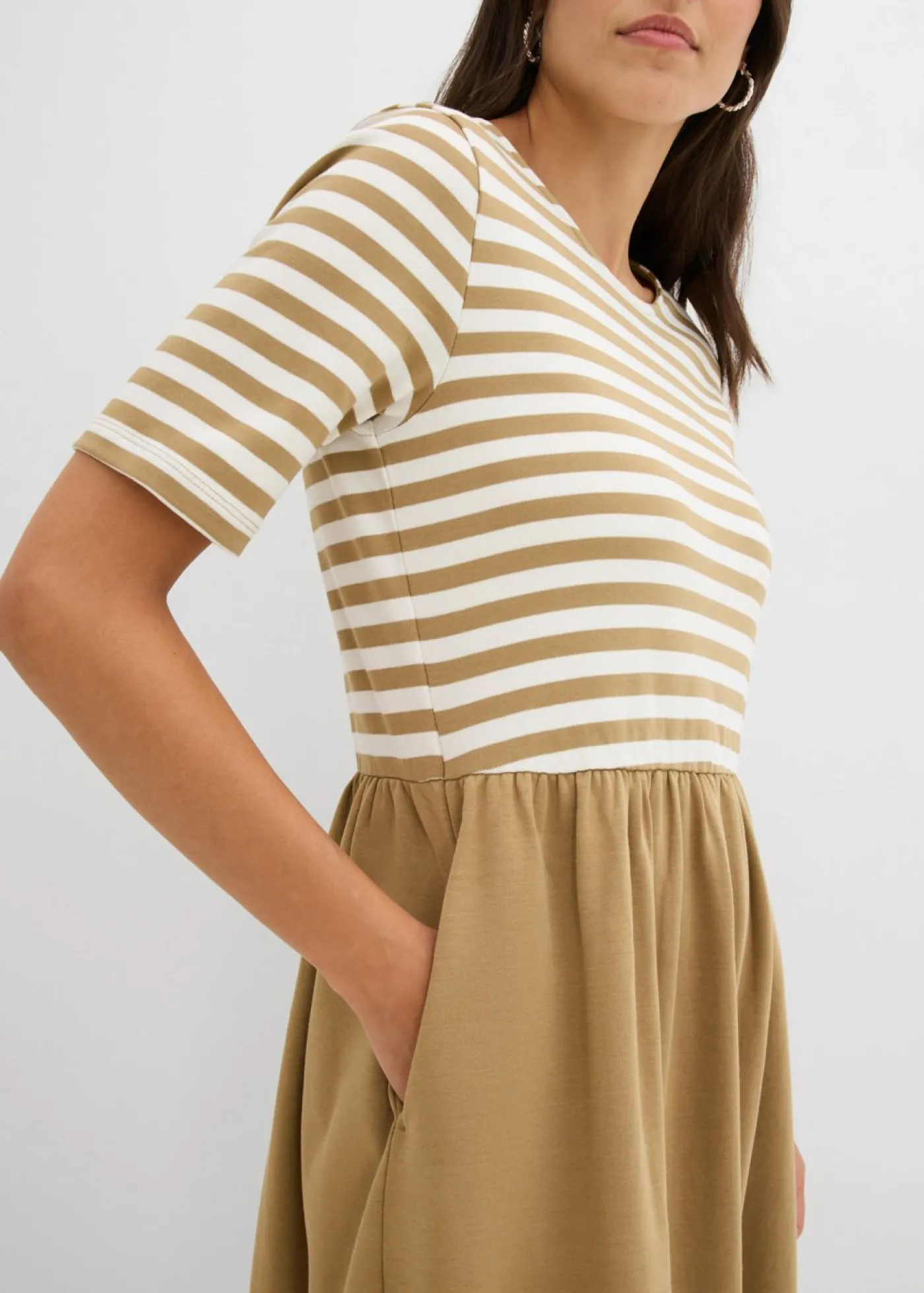 bonprix bonprix Vestido camisero de algodón puro oliva pálido-blanco lana con rayas Outlet