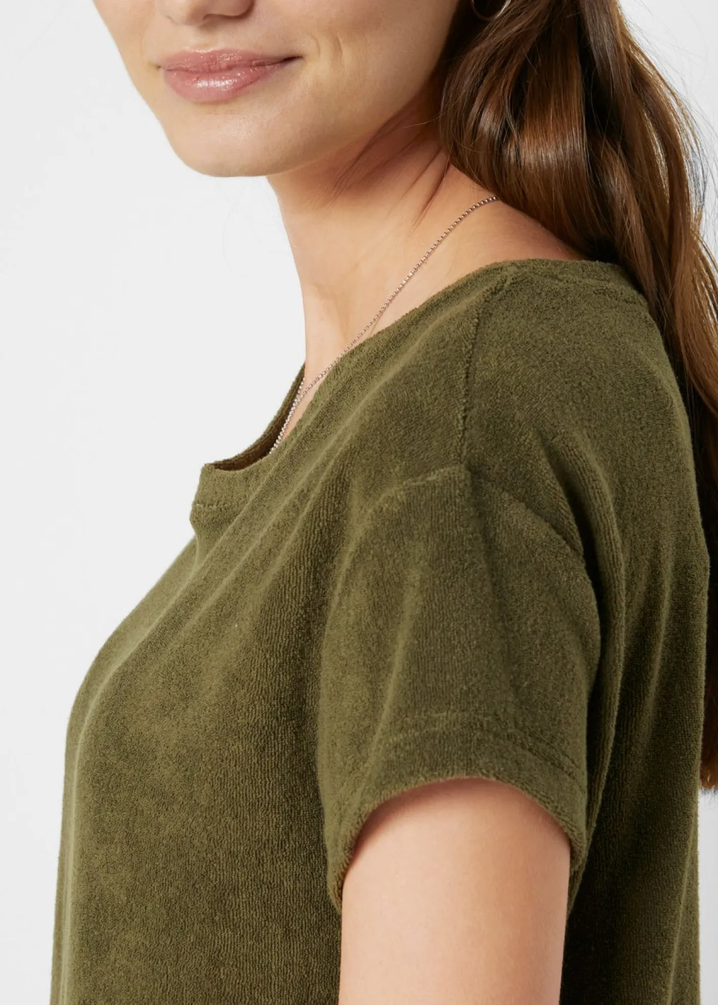 bonprix bonprix Vestido camisero de felpa Verde oliva oscuro Outlet