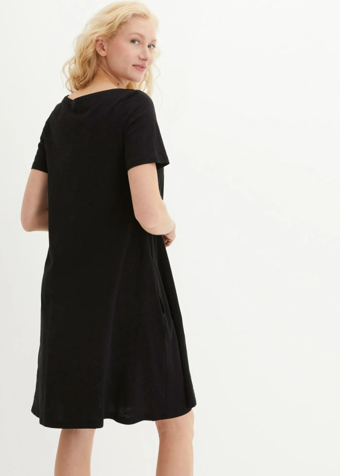 bonprix bonprix Vestido camisero de hilo flameado con bolsillos de algodón, hasta la rodilla Negro