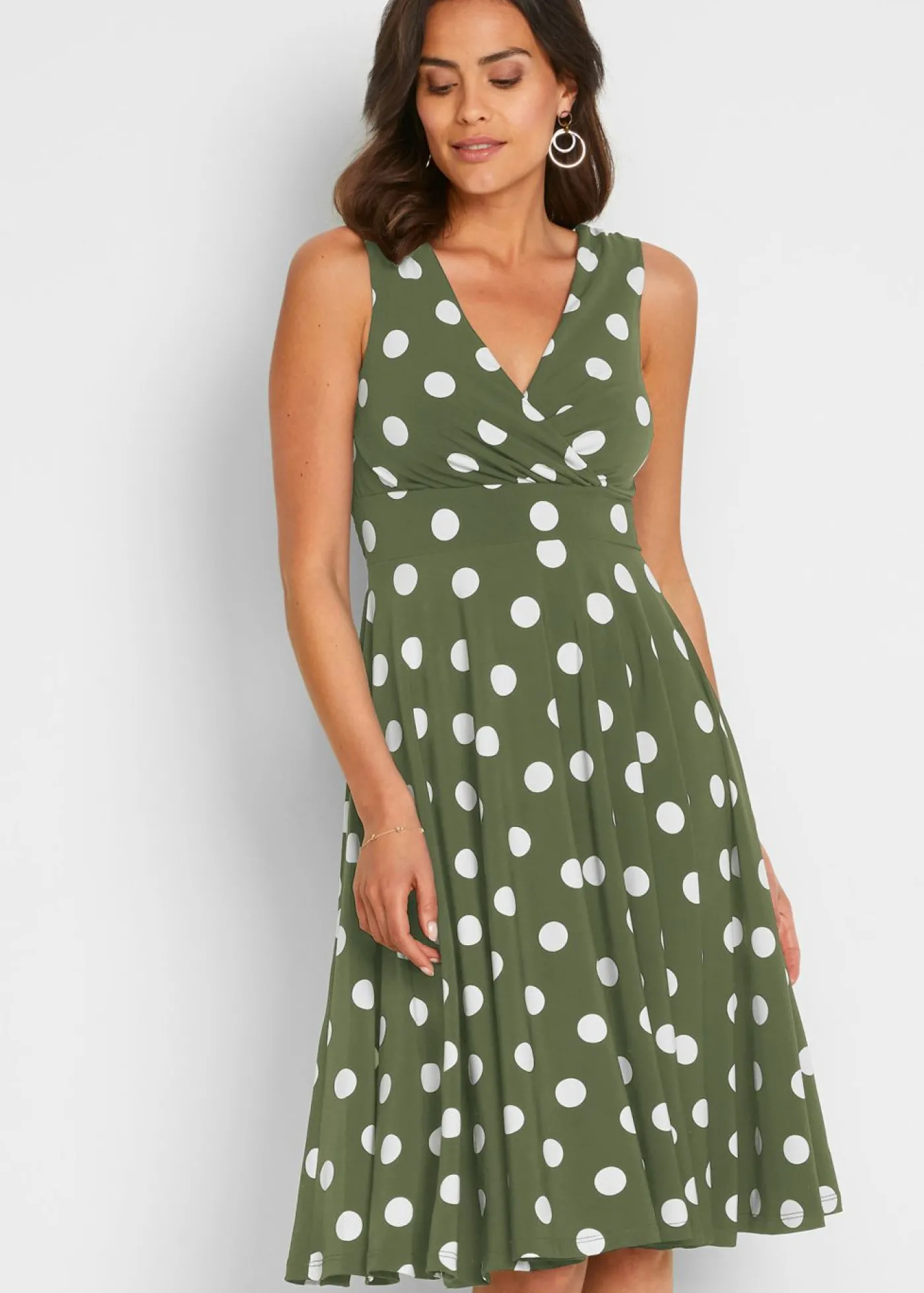 bonprix bonprix Vestido camisero de lunares caqui oscuro/blanco topos Clearance