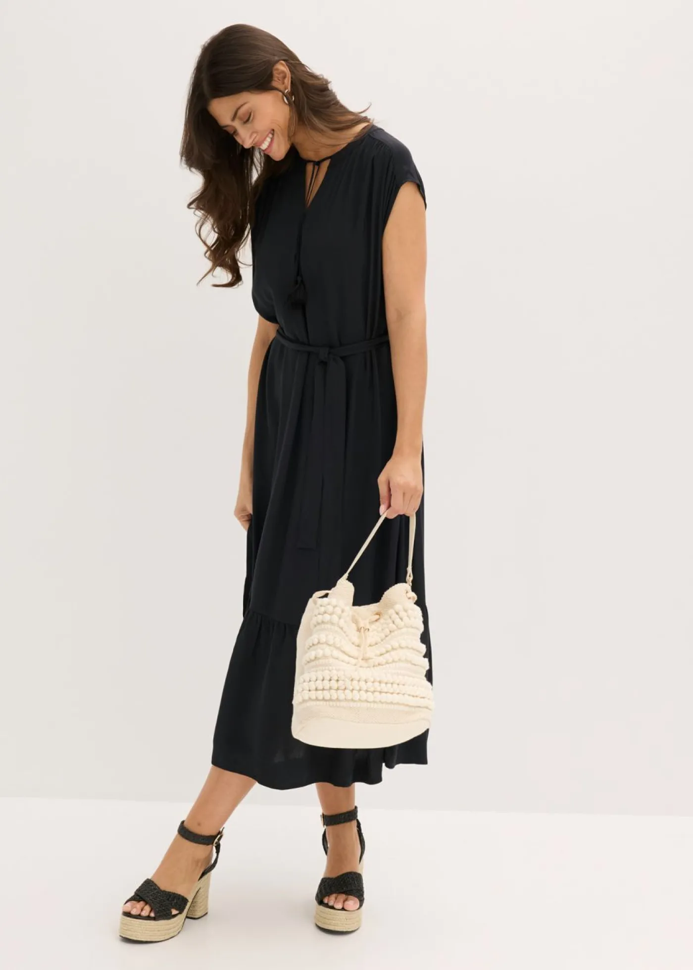 bonprix bonprix Vestido camisero fluido Negro Sale