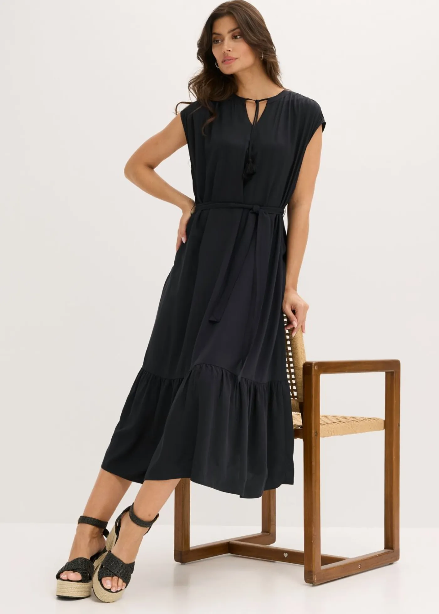 bonprix bonprix Vestido camisero fluido Negro Sale