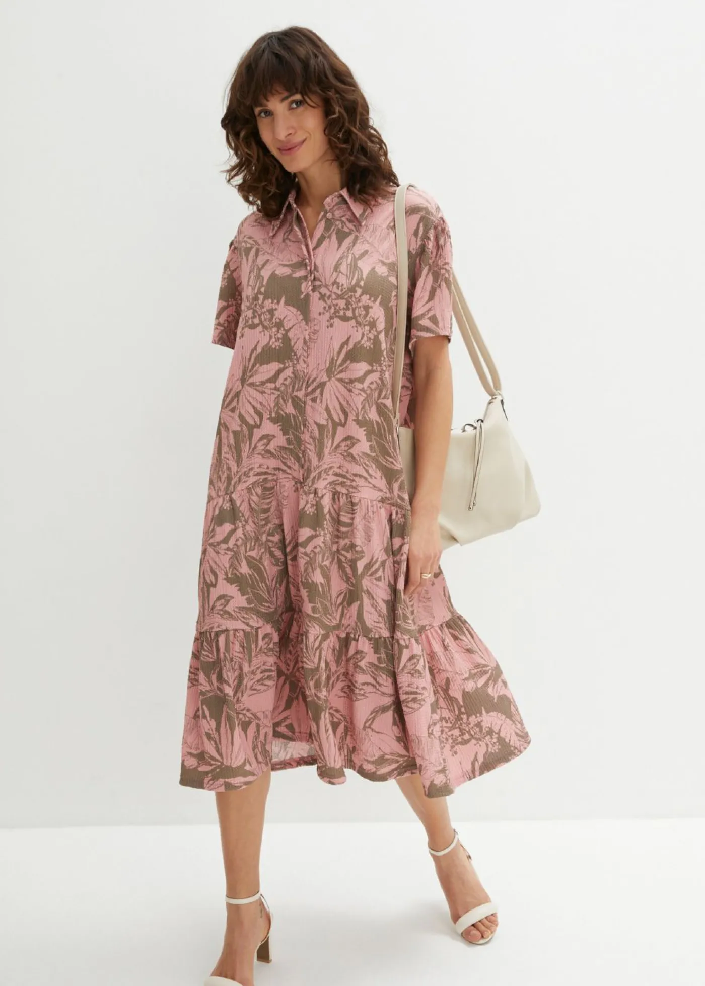 bonprix bonprix Vestido camisero tipo polo Verde oliva claro-rosa ceniza estampado