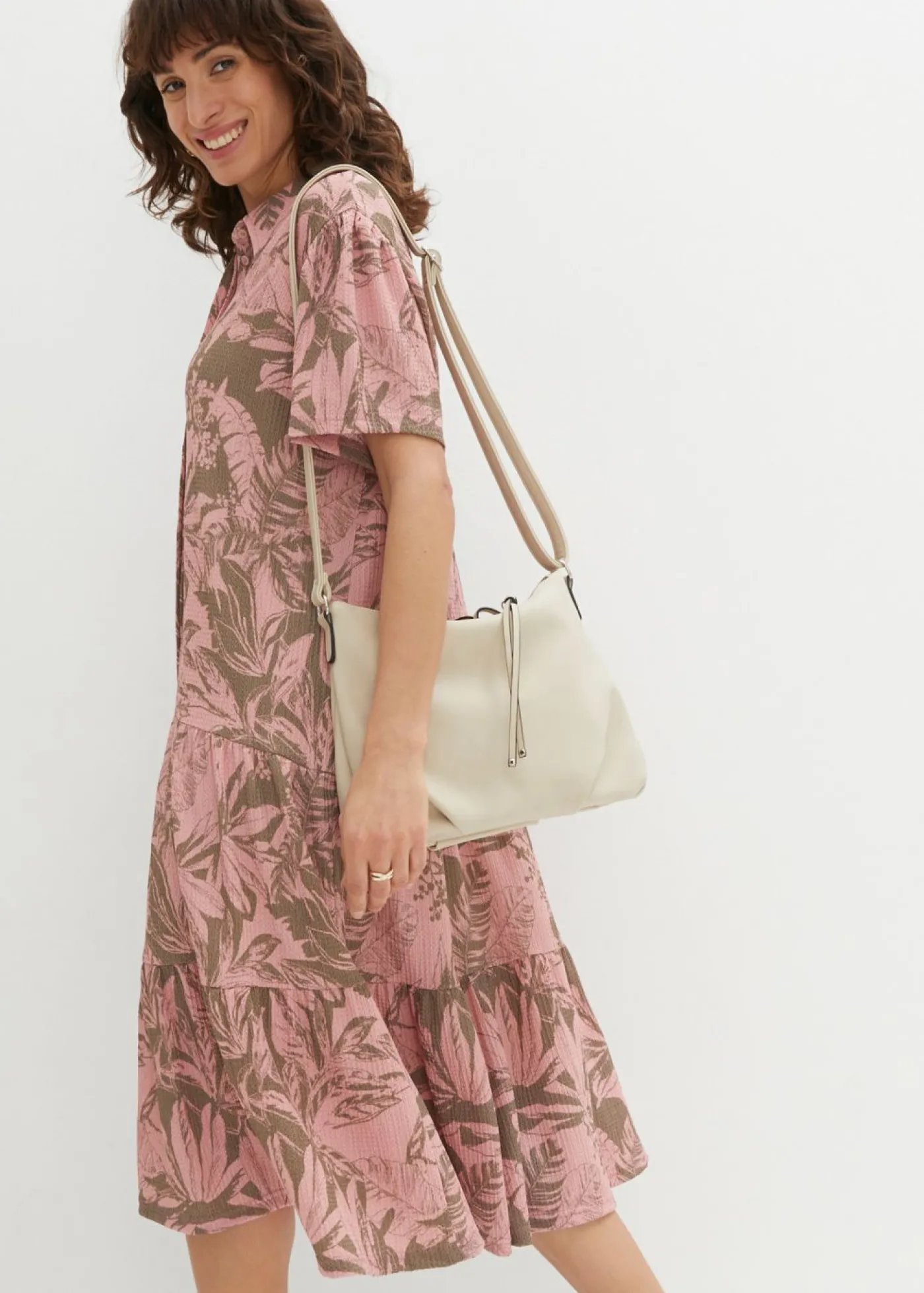 bonprix bonprix Vestido camisero tipo polo Verde oliva claro-rosa ceniza estampado