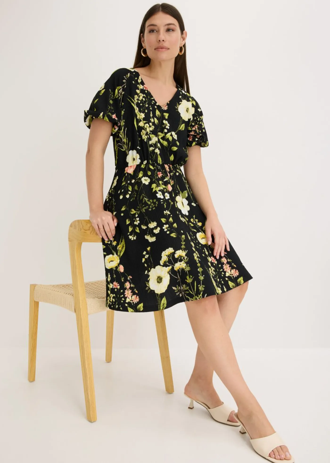 bonprix bonprix Vestido con mangas abullonadas Negro New
