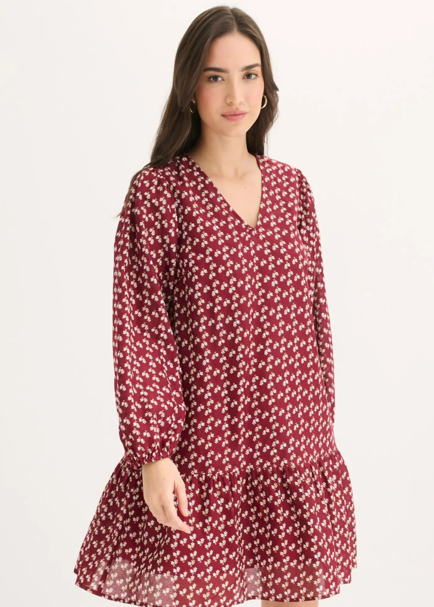 bonprix bonprix Vestido corto con estructura arrugada Rojo rubí de flores Sale