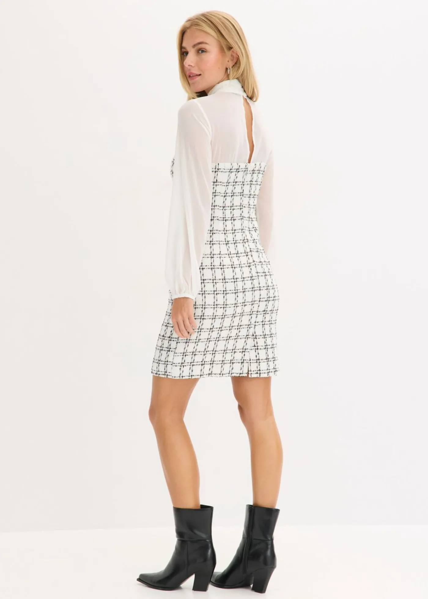 bonprix bonprix Vestido corto de bouclé con mangas de gasa blanco-negro a cuadros Online