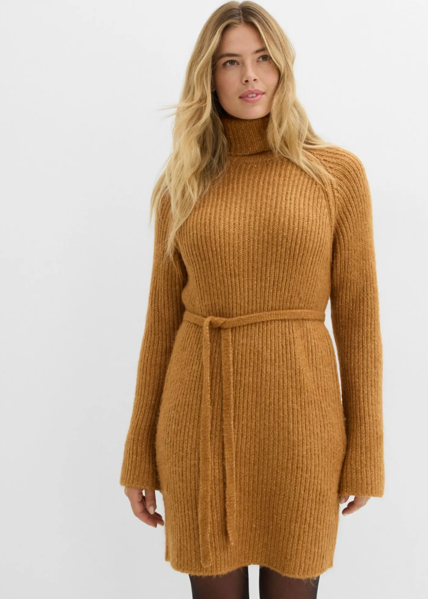 bonprix bonprix Vestido corto de punto acanalado con cuello vuelto Avellana Best