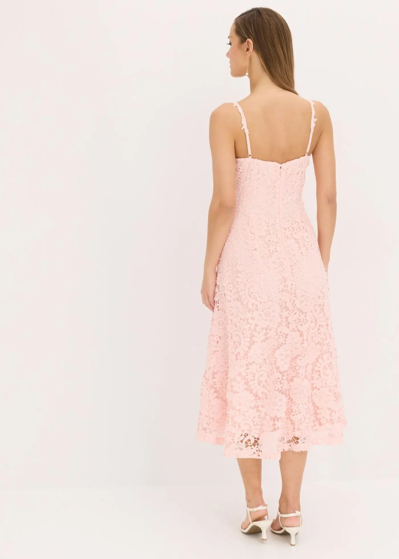 bonprix bonprix Vestido de encaje con tirantes decorados Rosa perla Discount