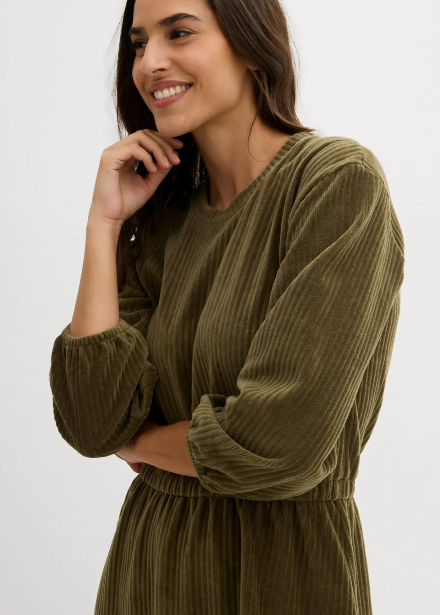 bonprix bonprix Vestido de pana Verde oliva oscuro Sale