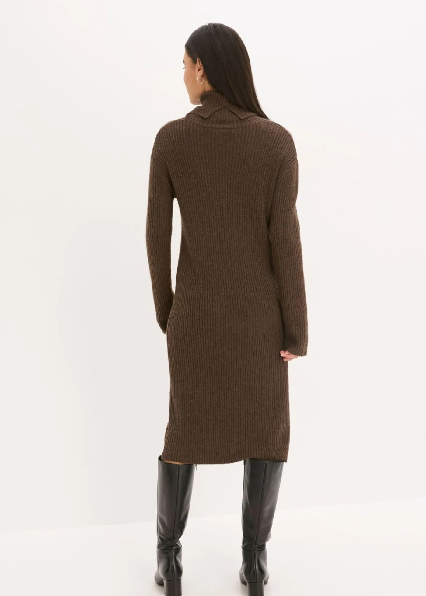 bonprix bonprix Vestido de punto acanalado con cuello vuelto marrón arcilla Online