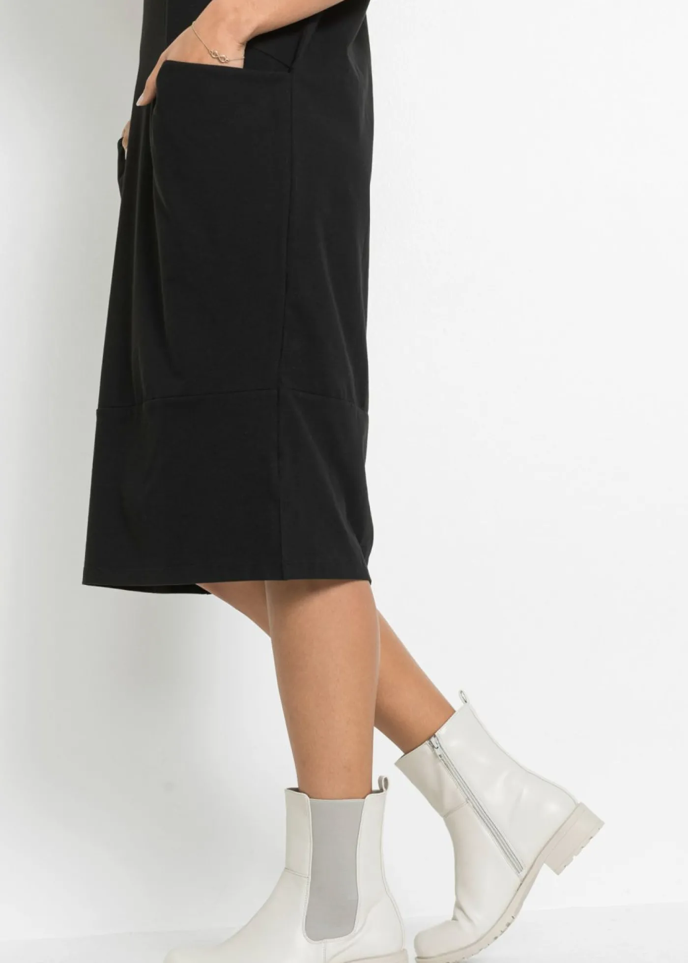 bonprix bonprix Vestido de punto con bolsillos Negro Outlet