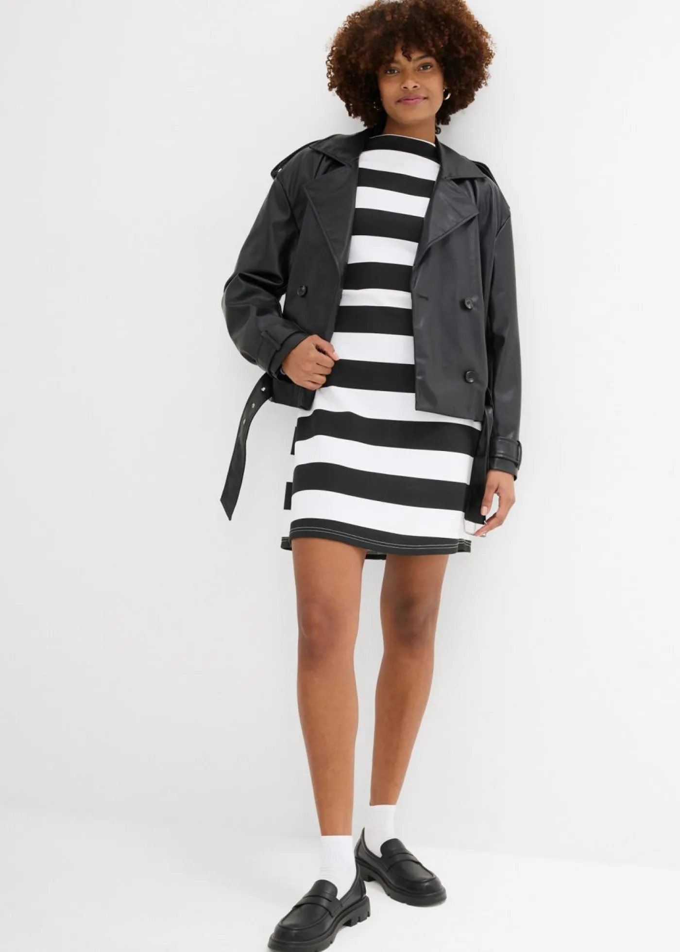 bonprix bonprix Vestido de punto con cuello alto Negro-blanco con rayas Best