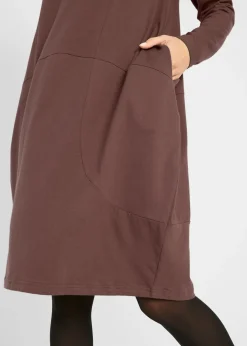 bonprix bonprix Vestido de punto con forma en O Marrón tierra Discount