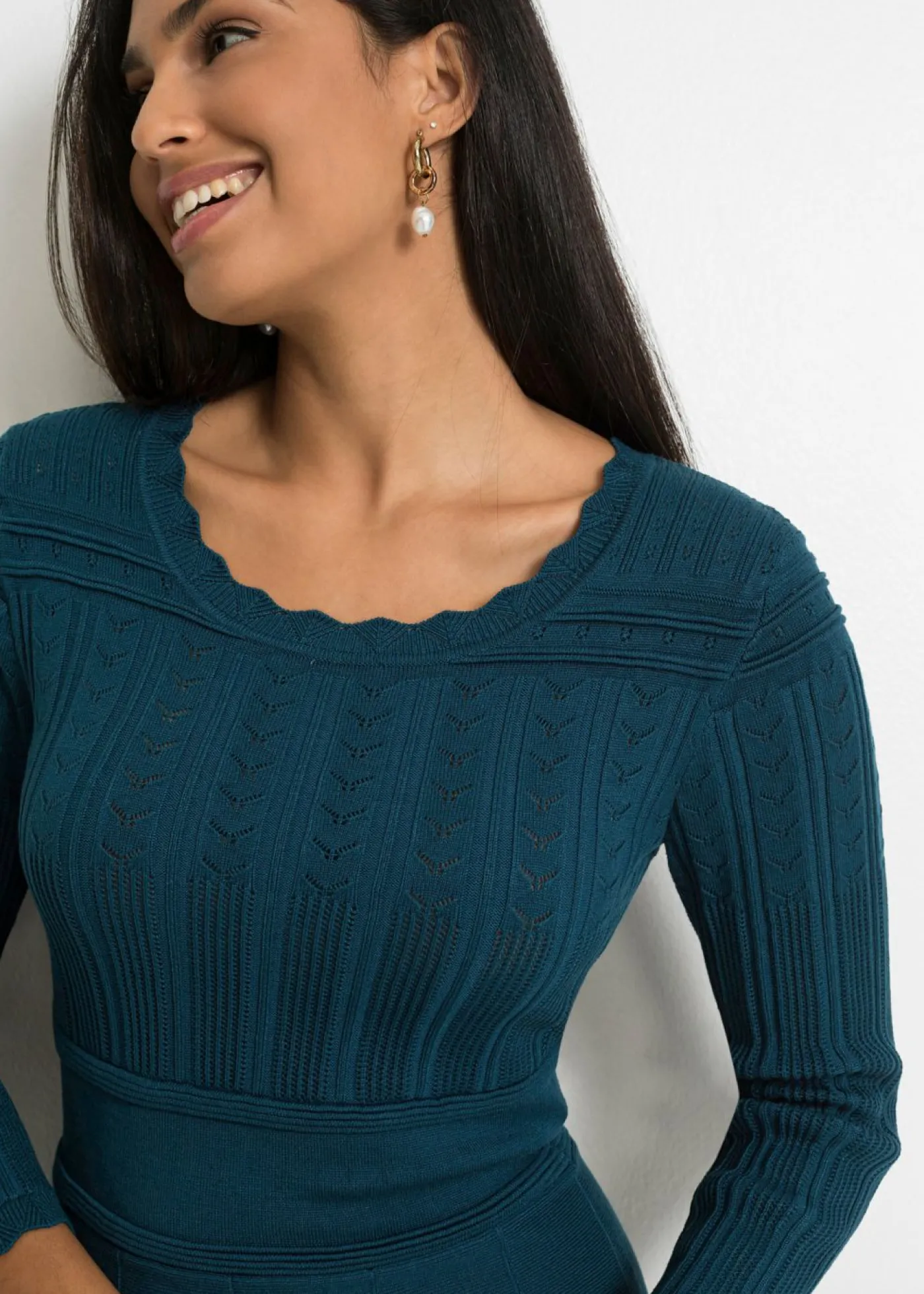bonprix bonprix Vestido de punto con patrón ajour Petróleo azul Sale