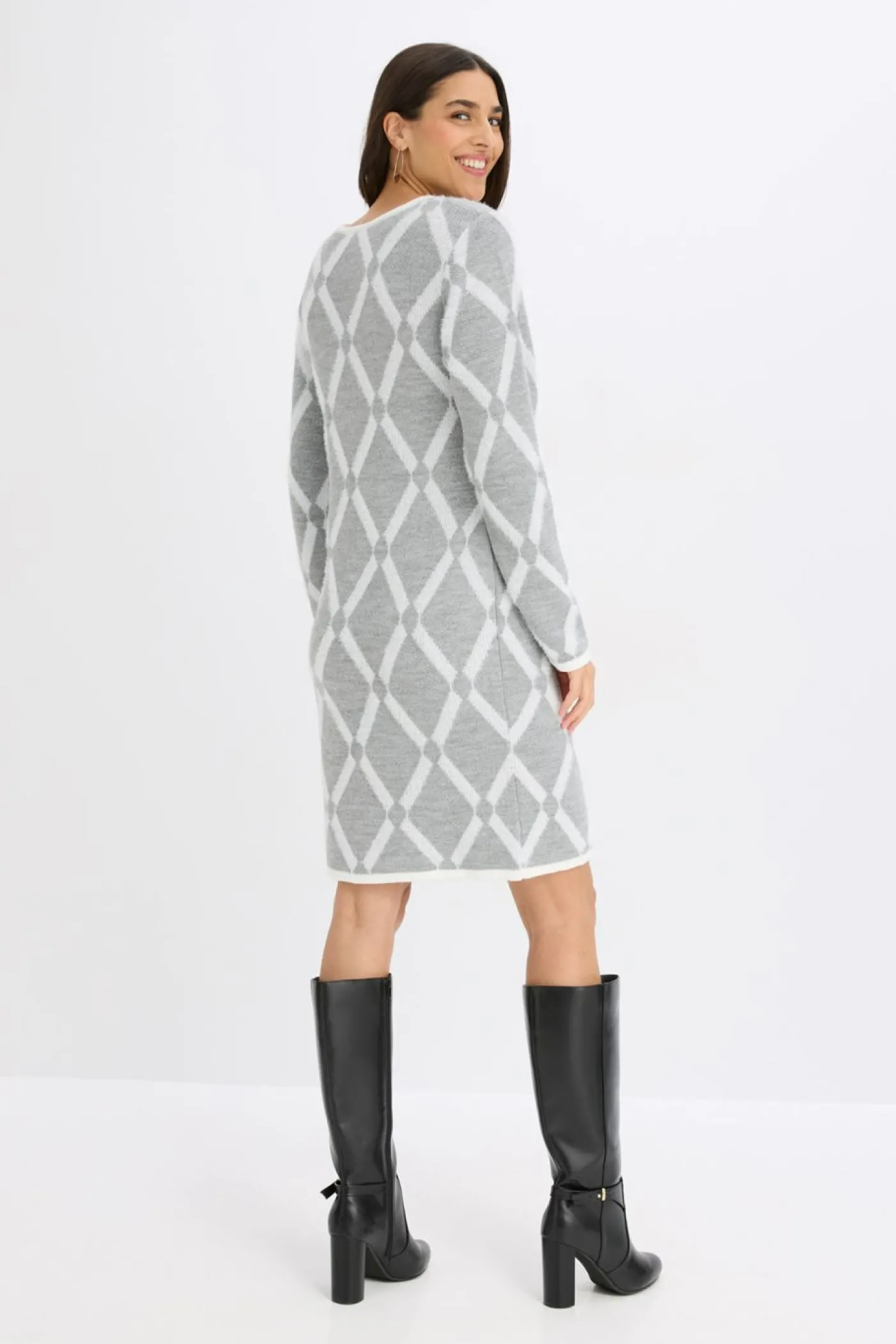 bonprix bonprix Vestido de punto de hilo metálico con estampado de rombos Gris claro jaspeado/blanco lana con estampado gráfico Best