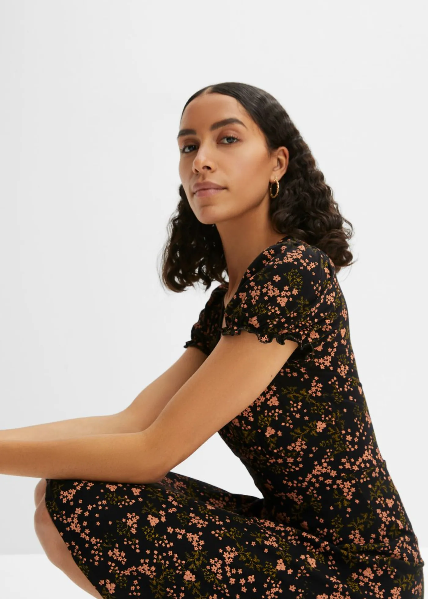 bonprix bonprix Vestido de punto de mezcla de viscosa Negro de flores Best