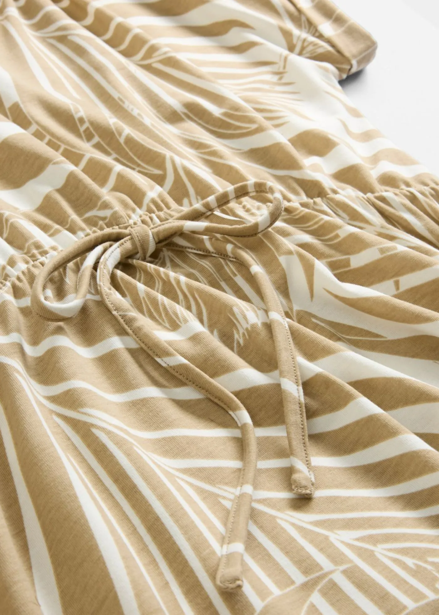 bonprix bonprix Vestido de punto de mezcla de viscosa fluida blanco lana-beige nuevo Online
