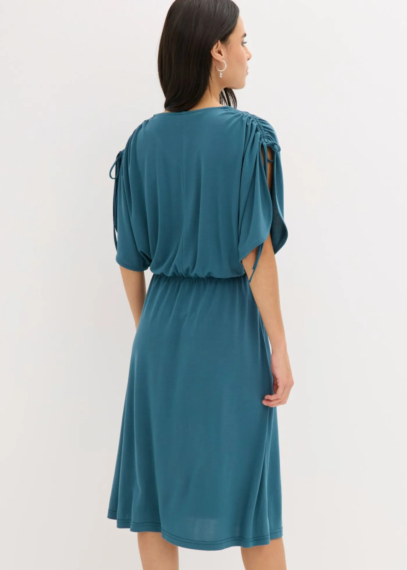 bonprix bonprix Vestido de punto de mezcla de modal suave verde pimiento Hot