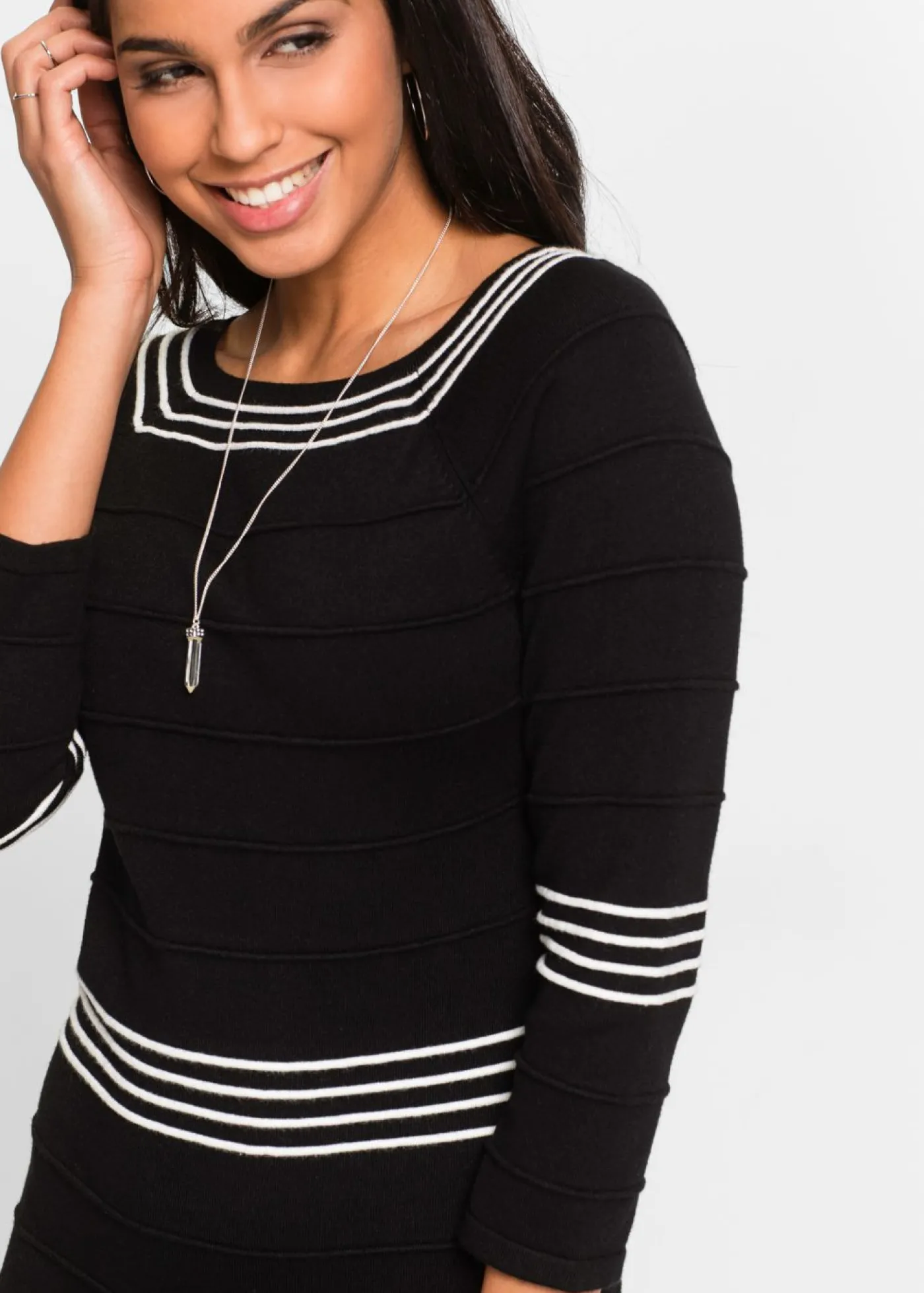 bonprix bonprix Vestido de punto de mezcla de viscosa suave Negro-blanco de rayas Hot