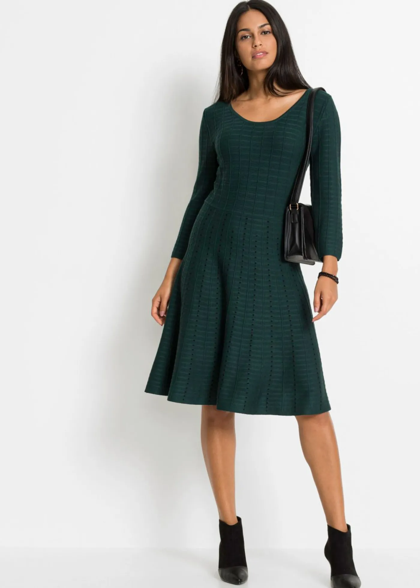 bonprix bonprix Vestido de punto de mezcla de viscosa suave verde intenso-negro Discount