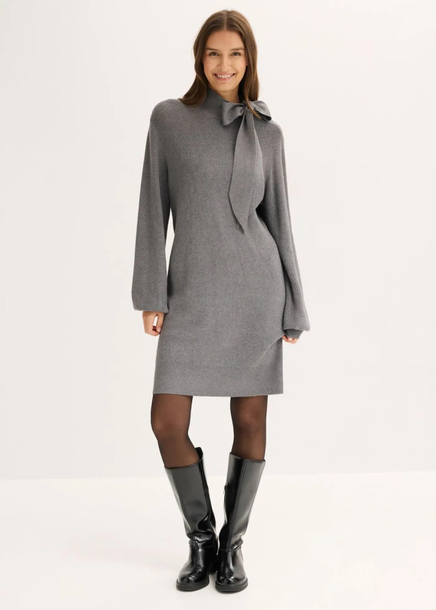bonprix bonprix Vestido de punto de suave mezcla de viscosa con lazo Gris jaspeado Hot