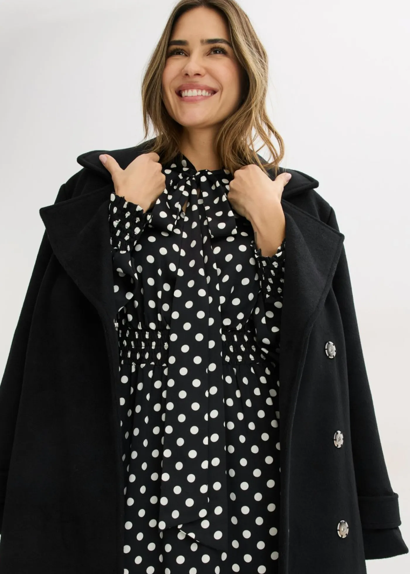 bonprix bonprix Vestido de satén fluido con lazo en el cuello negro-blanco lana topos Best
