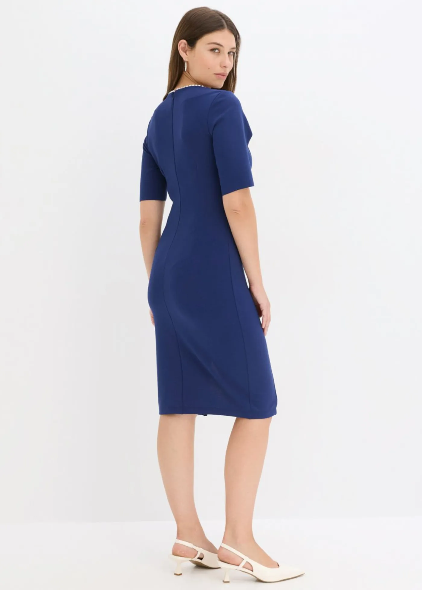 bonprix bonprix Vestido de tubo con aplicación de perlas Azul oxford New