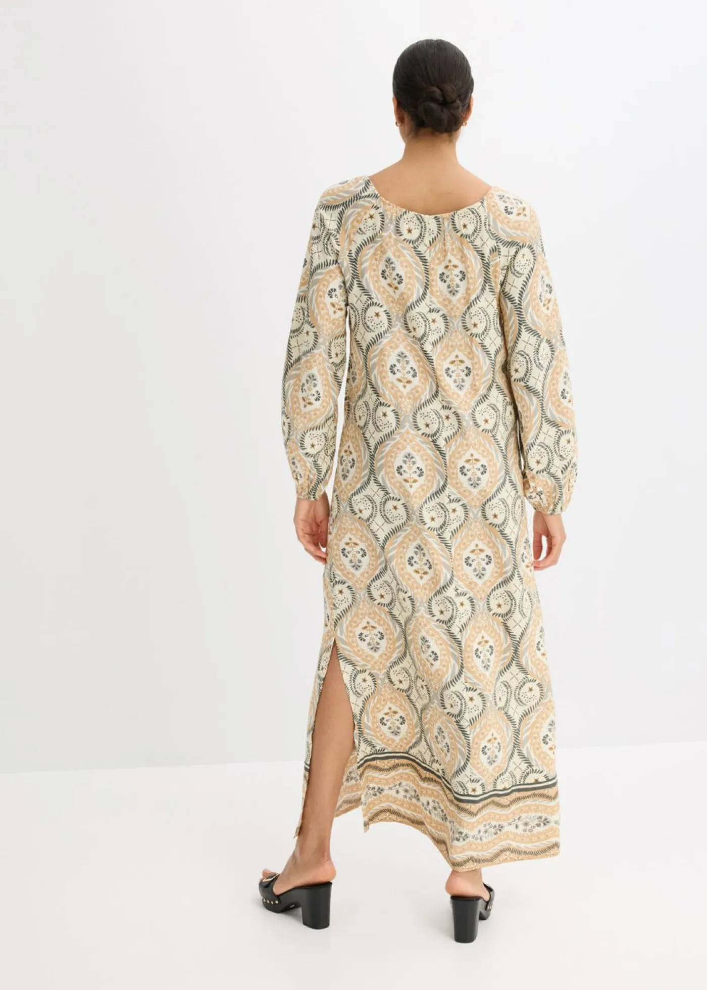 bonprix bonprix Vestido estampado tipo caftán de viscosa fluida Arena Online