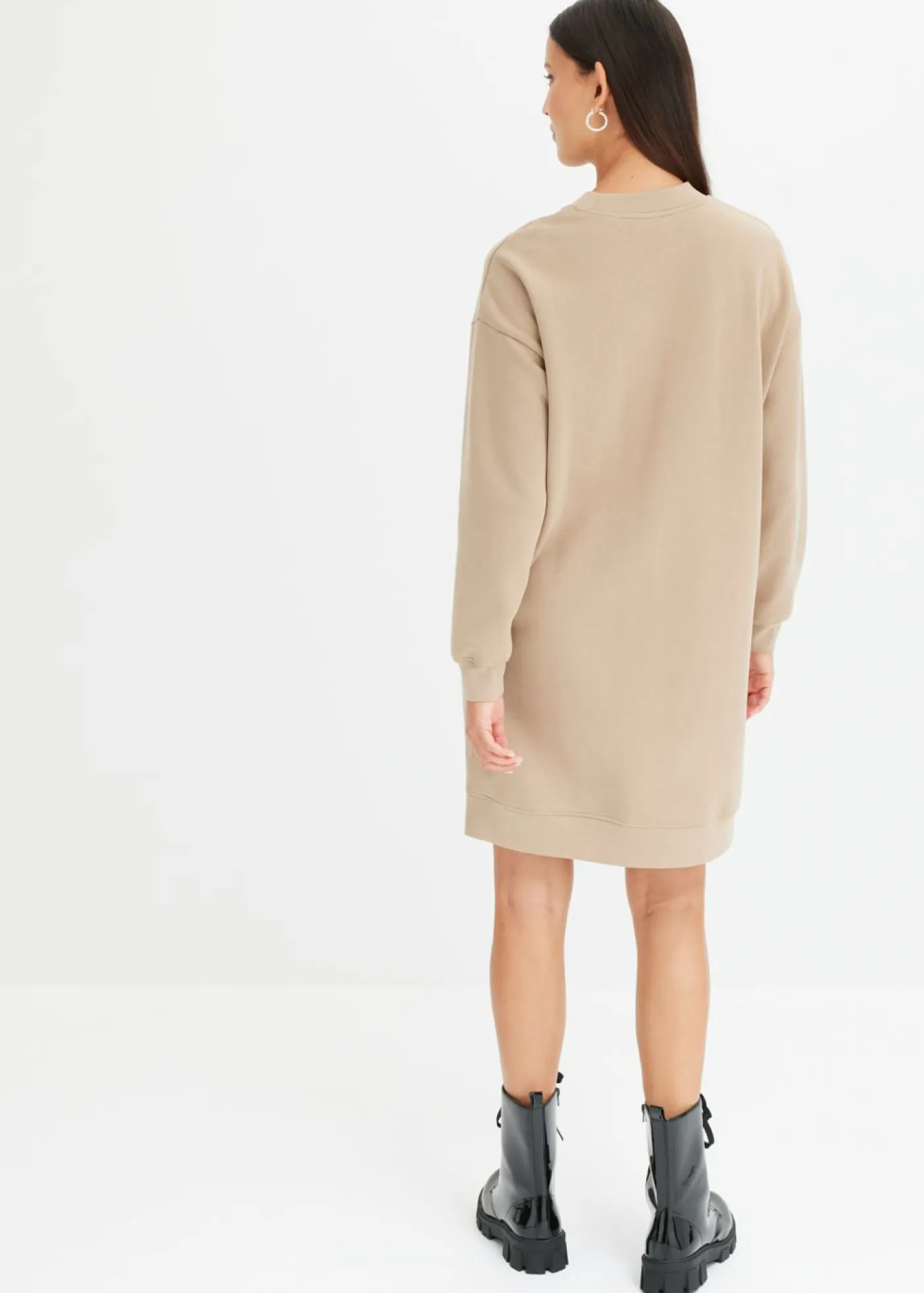 bonprix bonprix Vestido holgado tipo sudadera en suave mezcla de algodón beige-kaki Online