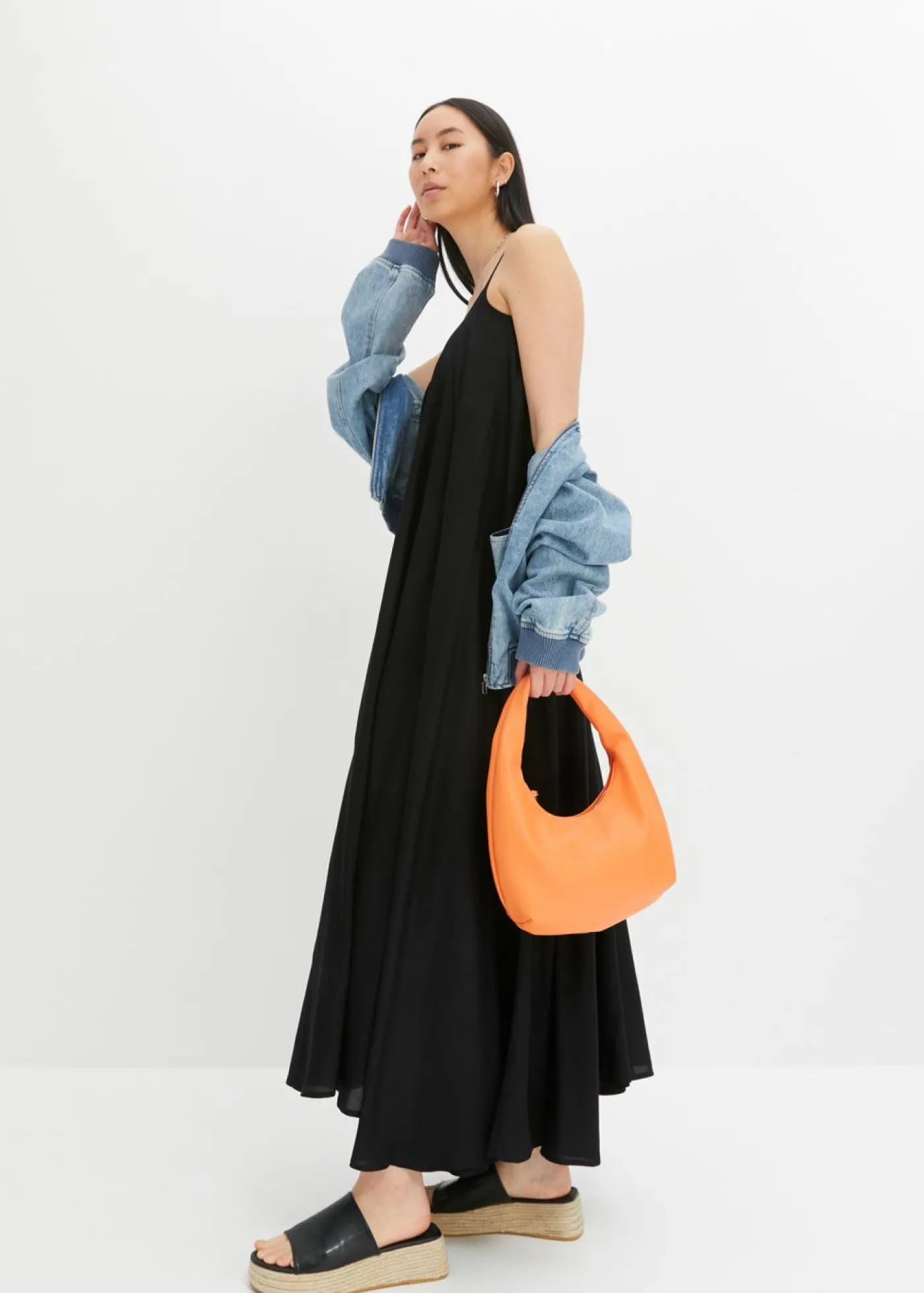 bonprix bonprix Vestido largo ancho Negro Hot