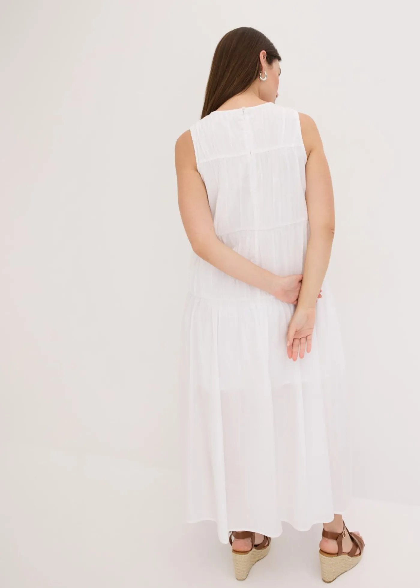 bonprix bonprix Vestido largo de algodón con fruncidos Blanco Online