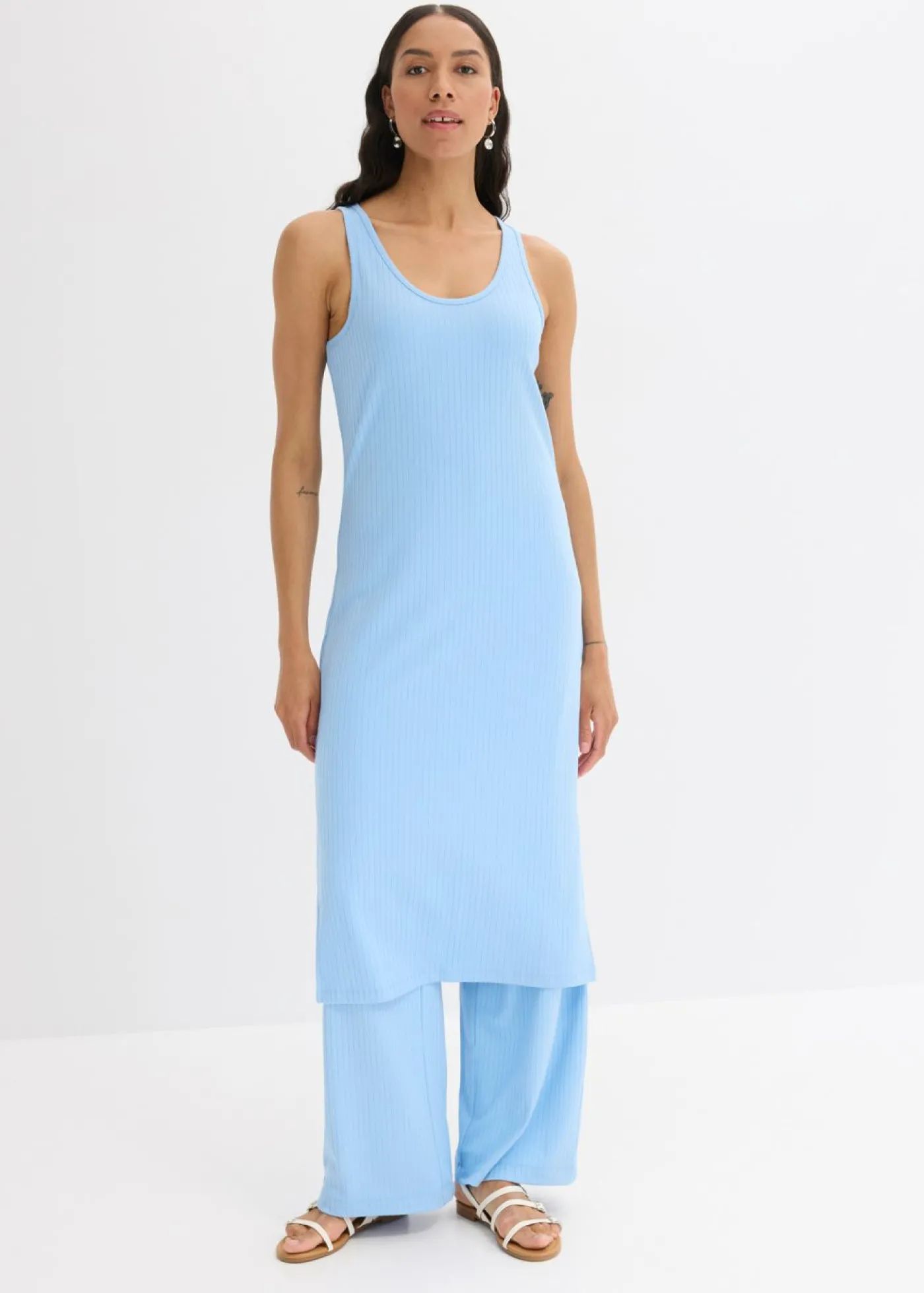 bonprix bonprix Vestido largo de canalé suave Azul claro New