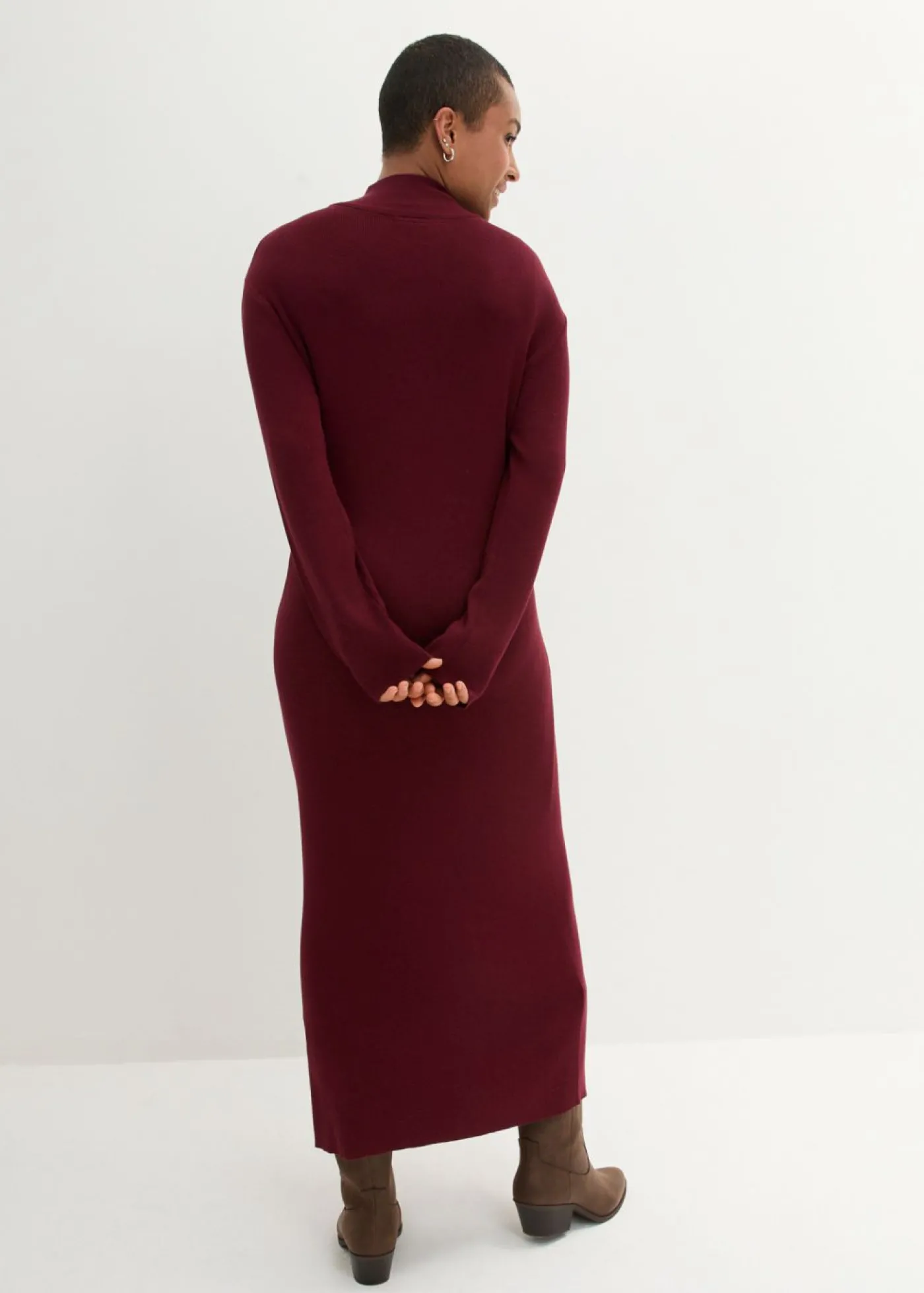 bonprix bonprix Vestido largo de punto fino de mezcla de viscosa fluida Rojo rubí Clearance
