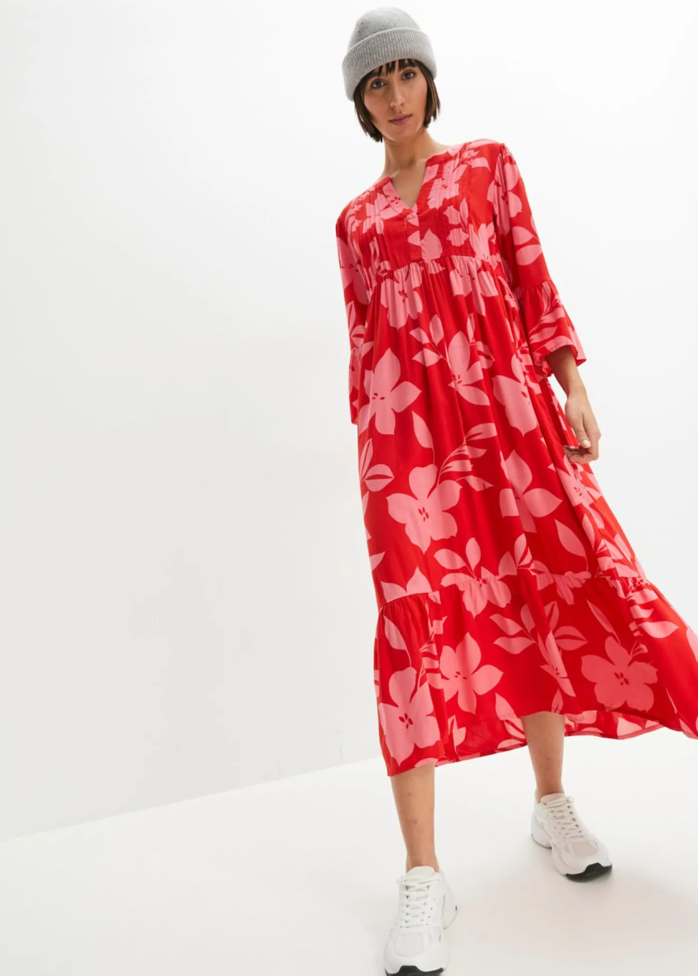 bonprix bonprix Vestido largo de viscosa fluida fresa/rosa loto con flores New