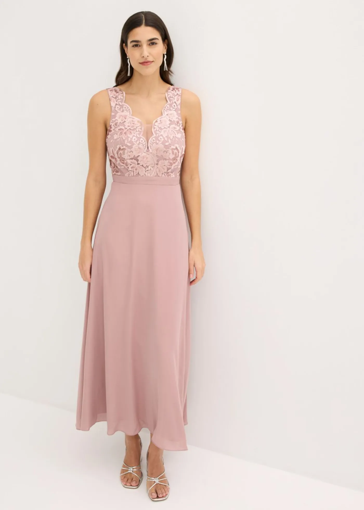 bonprix bonprix Vestido maxi con bordado de lentejuelas palisandro