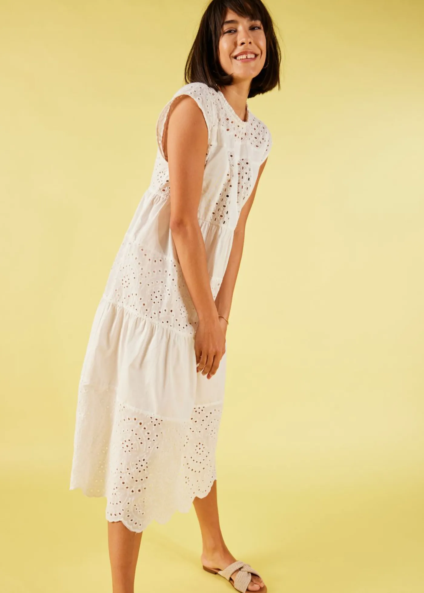 bonprix bonprix Vestido midi con encaje Blanco Hot