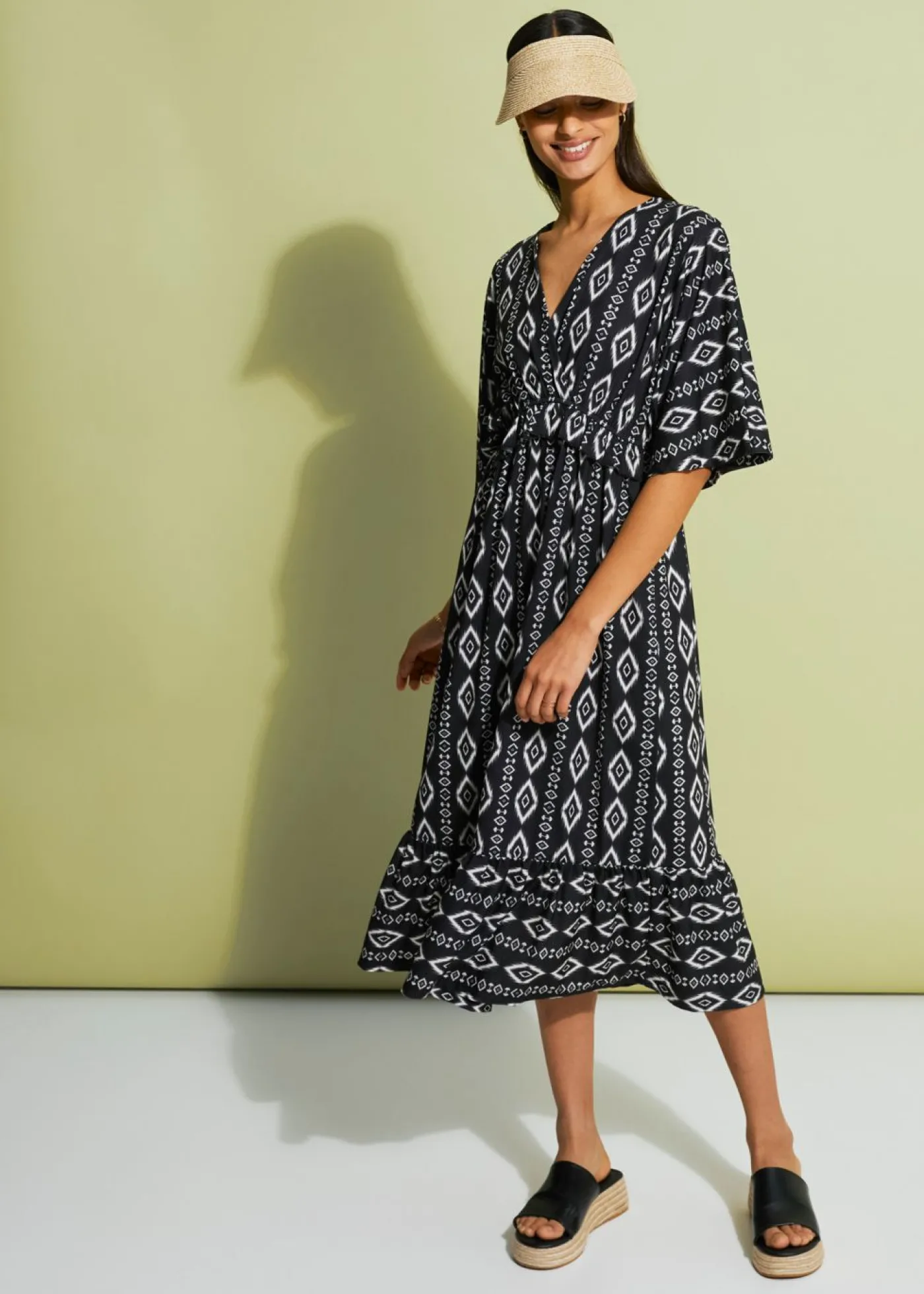 bonprix bonprix Vestido midi de punto Negro Clearance