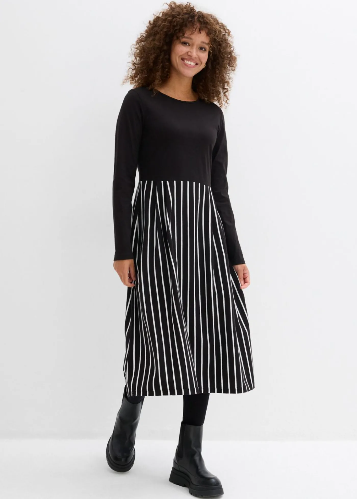 bonprix bonprix Vestido midi de punto de algodón negro-blanco lana con rayas Clearance