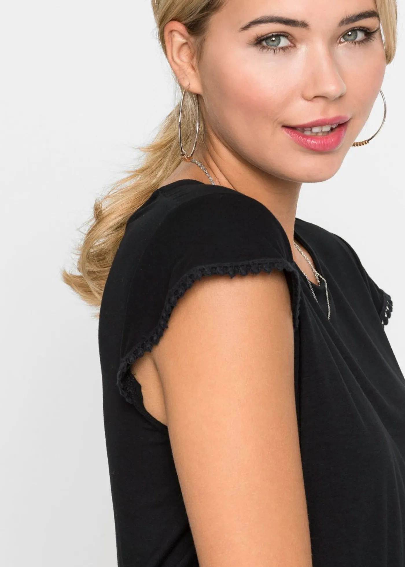 bonprix bonprix Vestido midi de punto en viscosa sostenible Negro Best