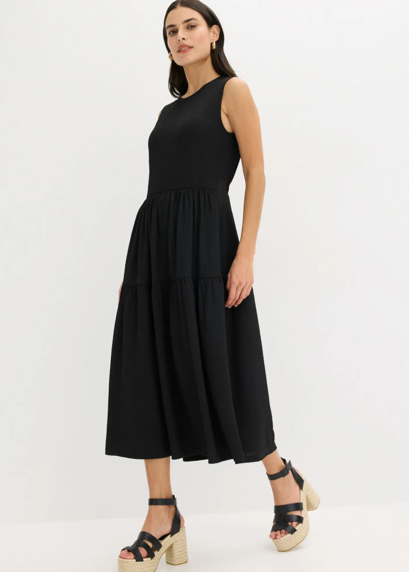 bonprix bonprix Vestido midi de punto estructurado con escote en la espalda Negro Hot