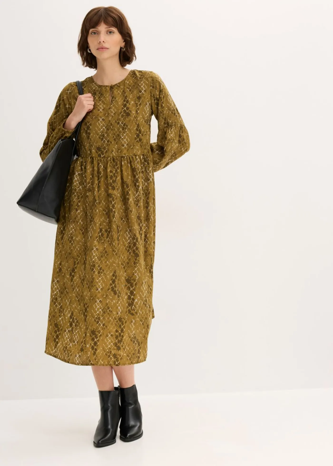 bonprix bonprix Vestido midi de satén fluido verde oliva/verde tierra estampado Discount